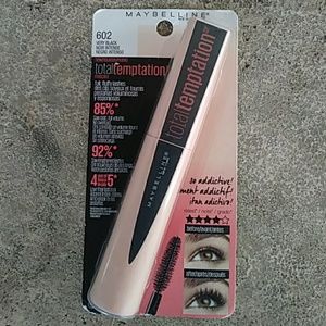 Maybelline total temptation